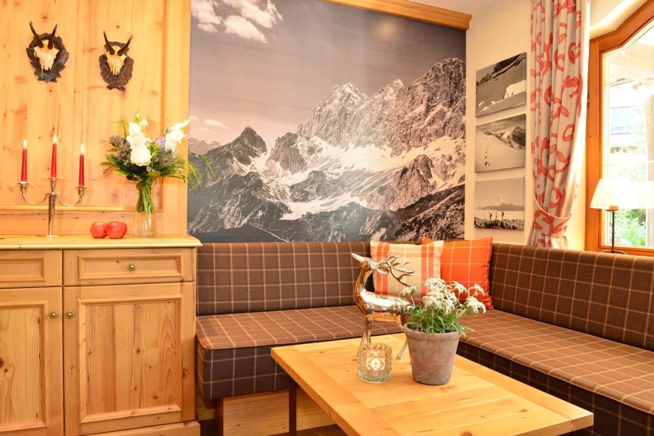 Hotel Jagdhof リーツラーン エクステリア 写真