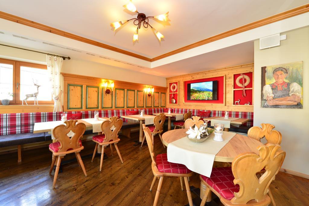 Hotel Jagdhof リーツラーン エクステリア 写真